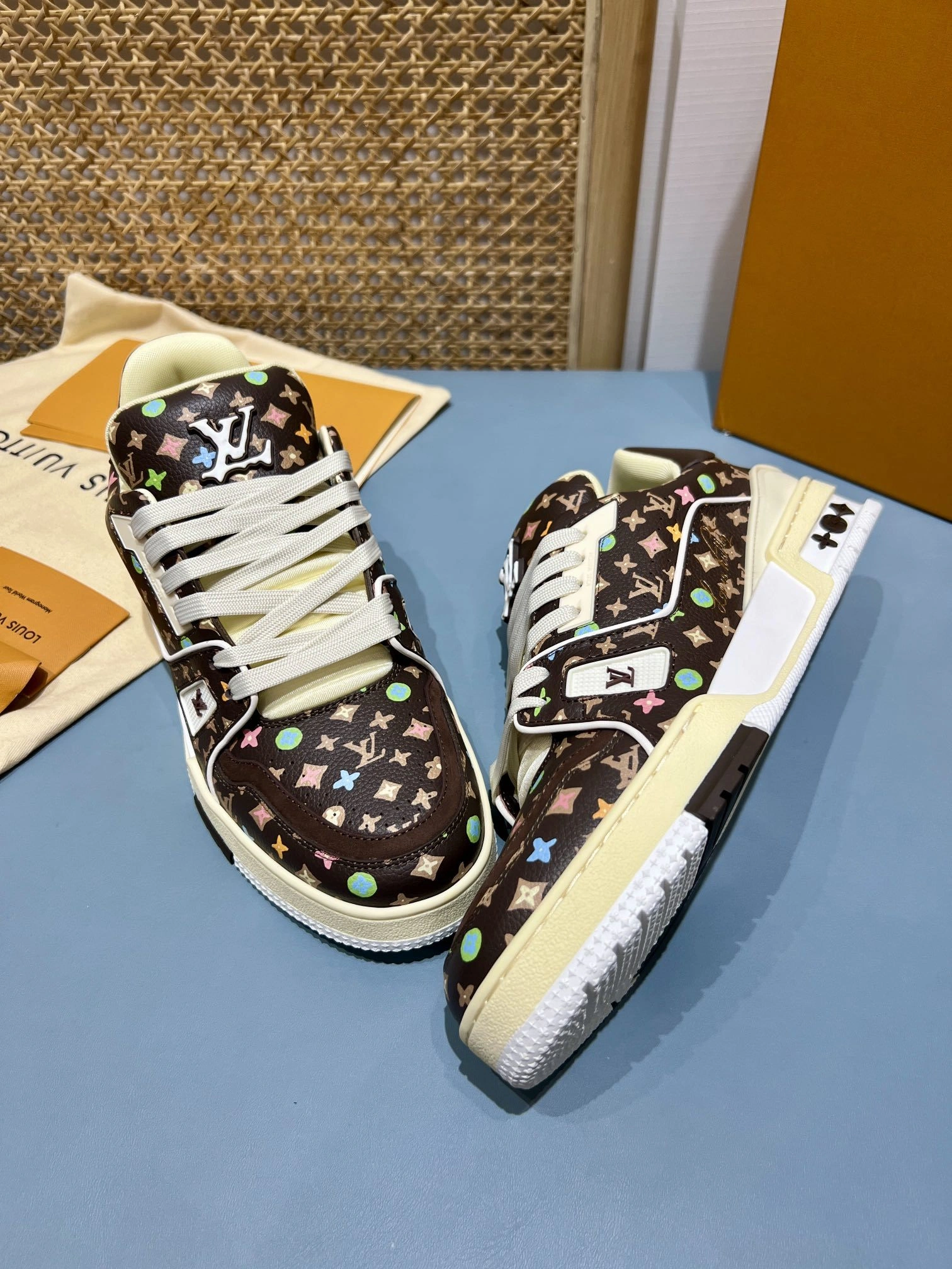 OOBB-- 8V 1ACXB1 Trainer cowhide item:E-X430L0319B