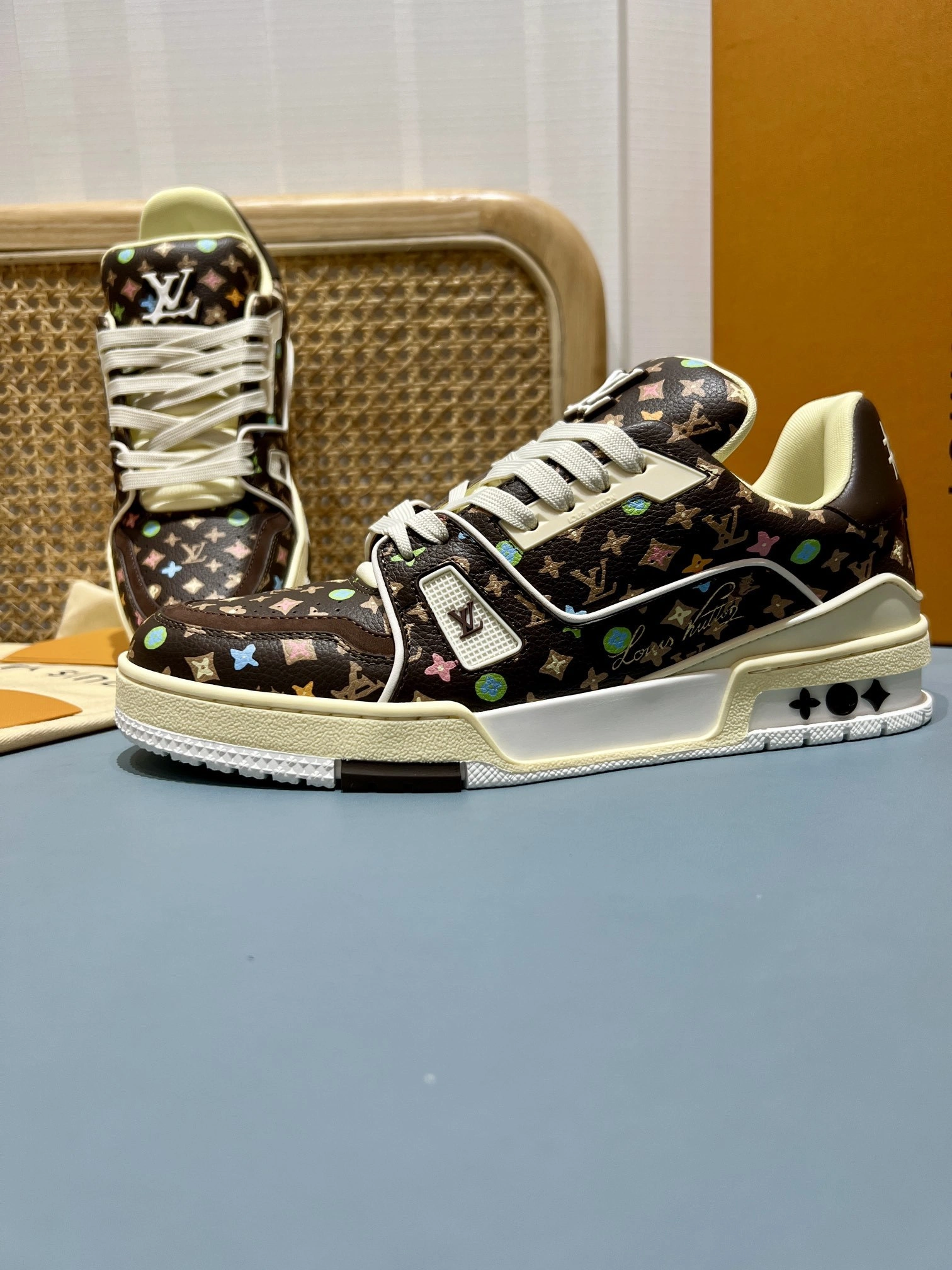 OOBB-- 8V 1ACXB1 Trainer cowhide item:E-X430L0319B