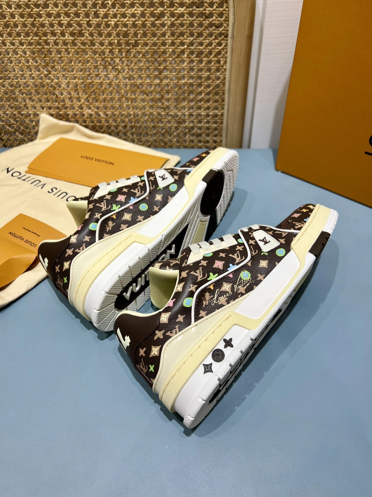 OOBB-- 8V 1ACXB1 Trainer cowhide item:E-X430L0319B