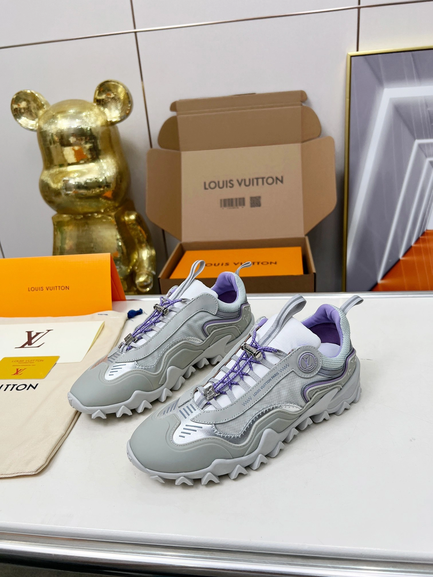 OOBB-- 8V 1ACXNF cowhide item:E-X158D1027