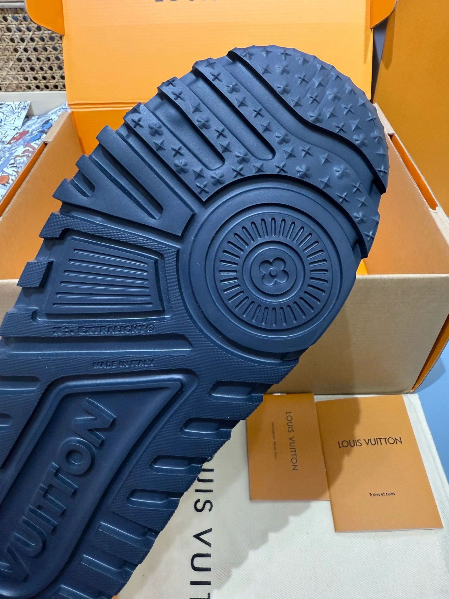 OOBB-- 8V 1AD6G7 calfskin item:E-X430F0503
