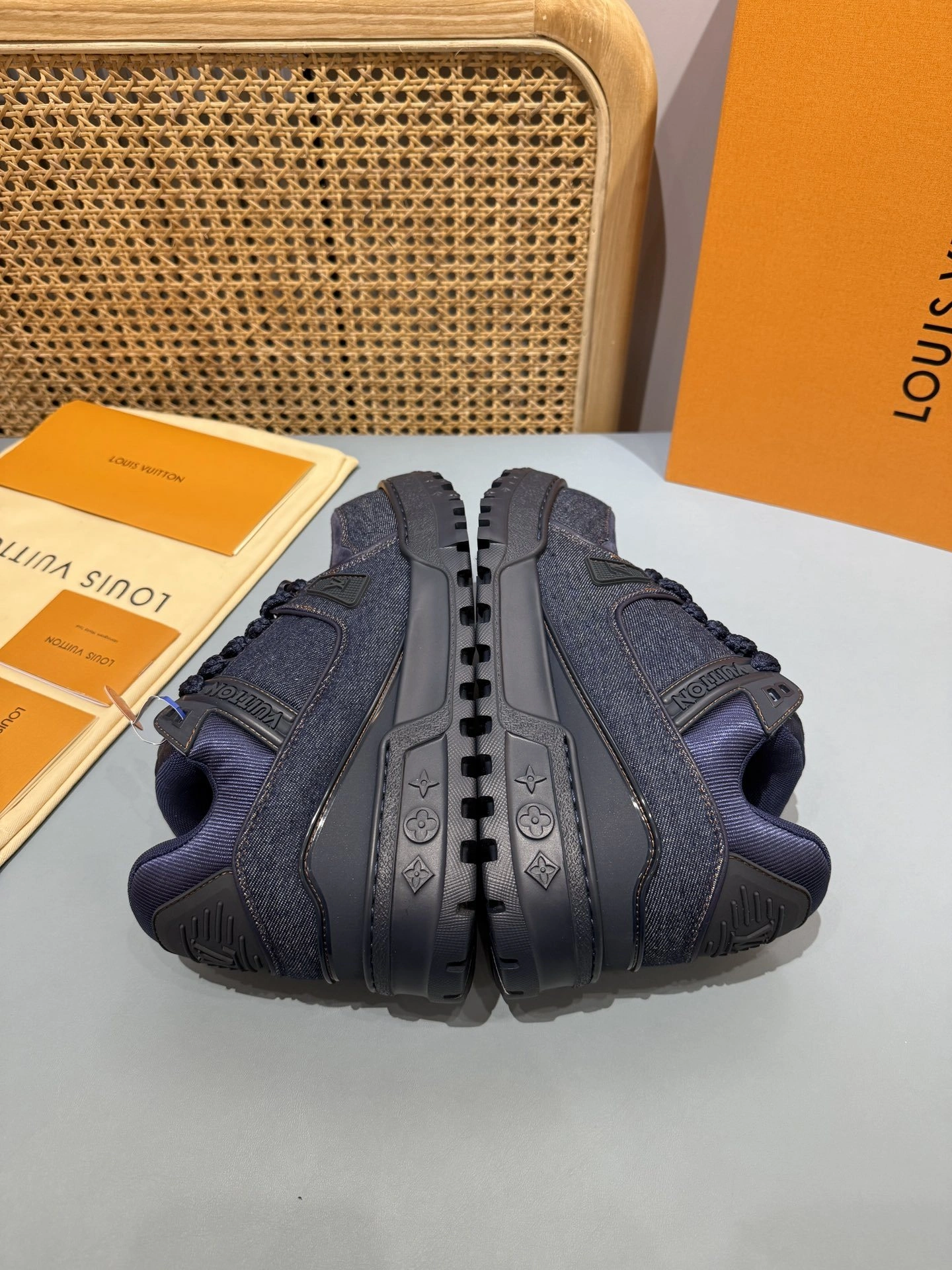 OOBB-- 8V 1AD6G7 calfskin item:E-X430F0503