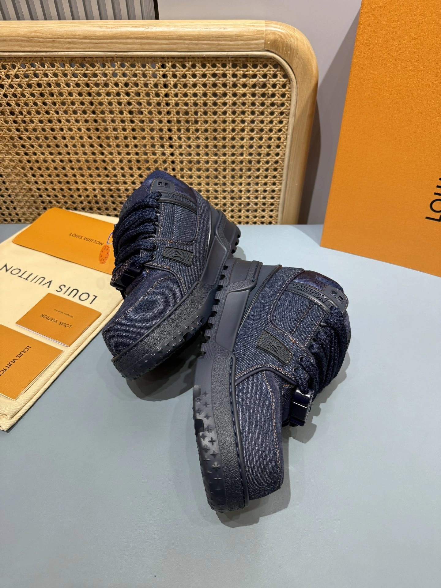 OOBB-- 8V 1AD6G7 calfskin item:E-X430F0503