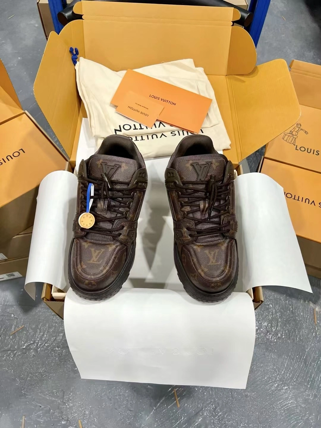 OOBB-- 8V 1AD7DT Calfskin item:E-X187A0909