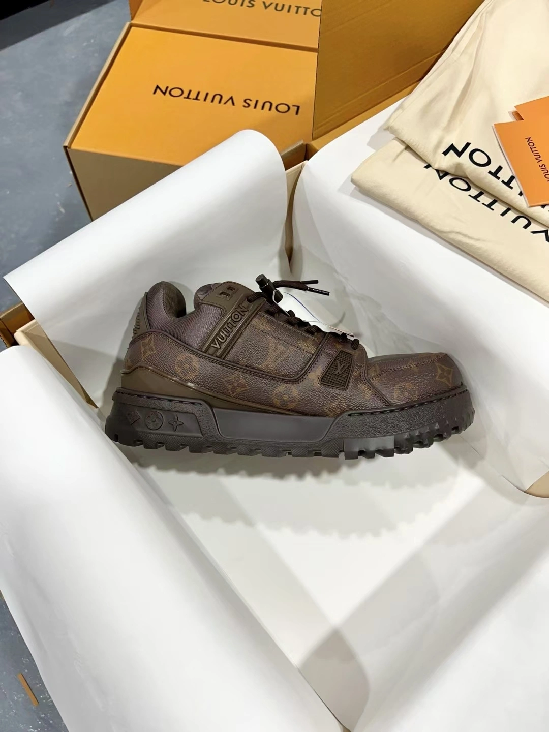 OOBB-- 8V 1AD7DT Calfskin item:E-X187A0909