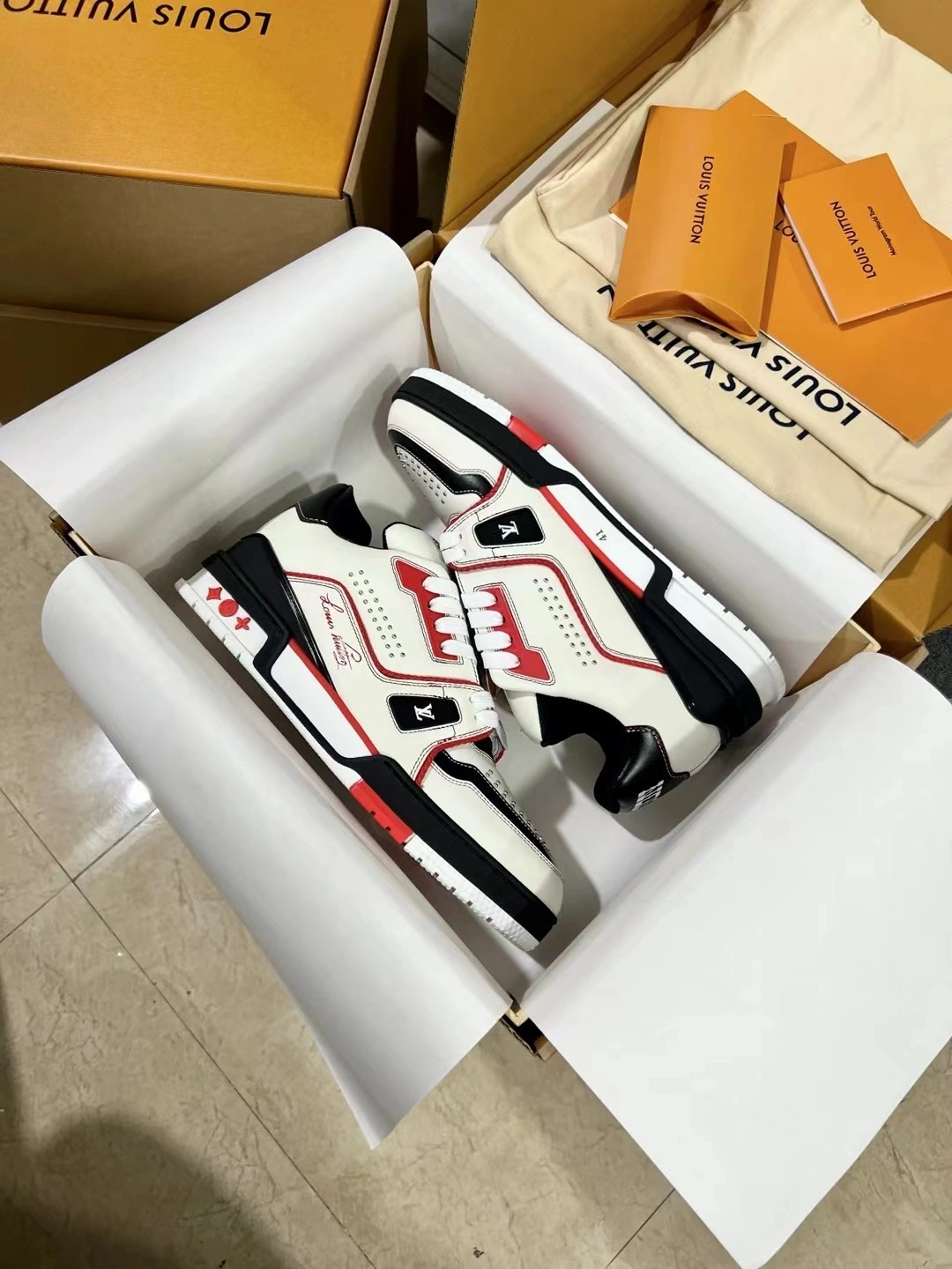 OOBB-- 8V 1AD7JR trainer Calfskin item:E-X187A0929