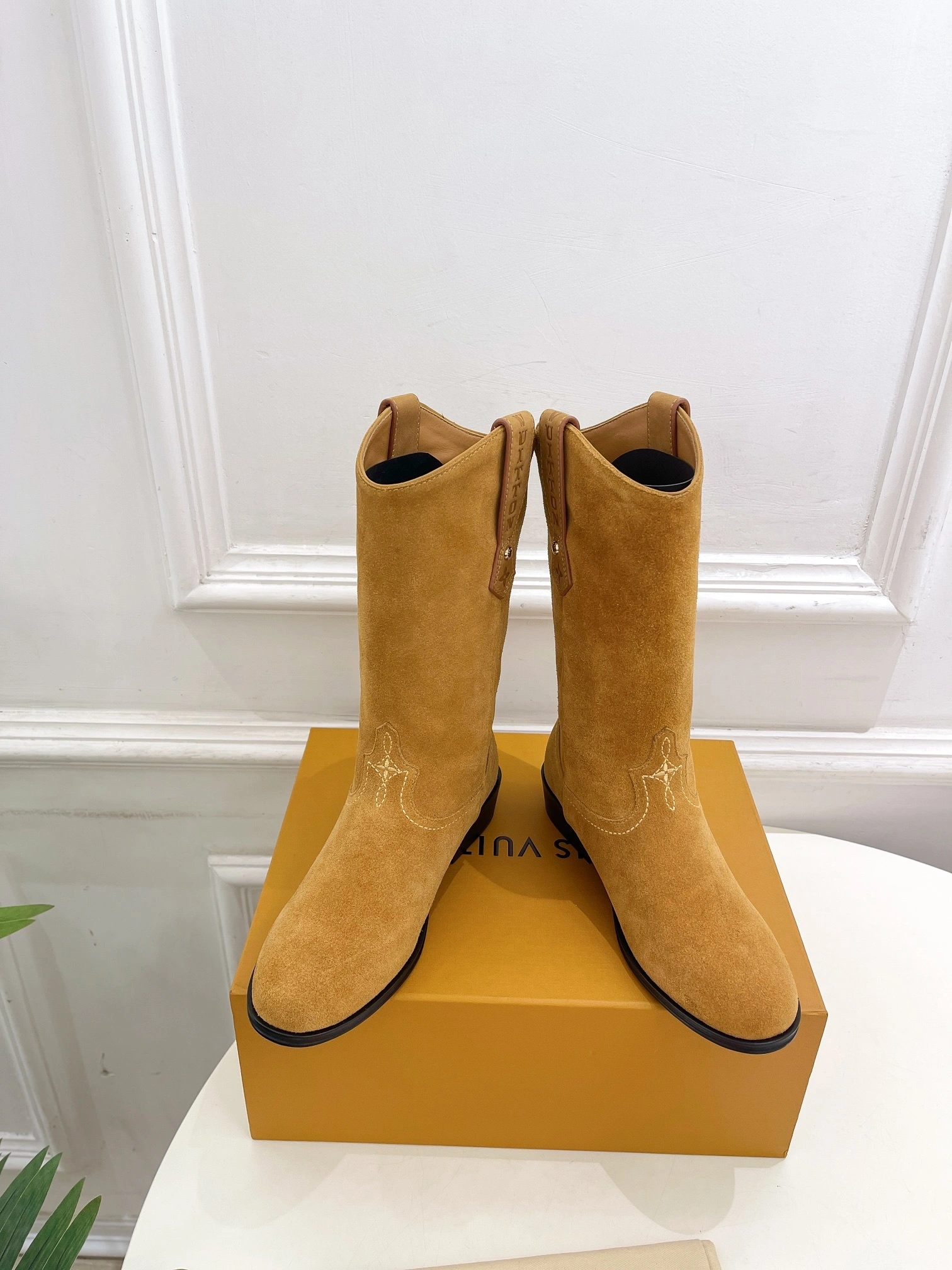 OOBB-- 8V 1AD7PH Calfskin Heel height：3CM item:D-X047L0941