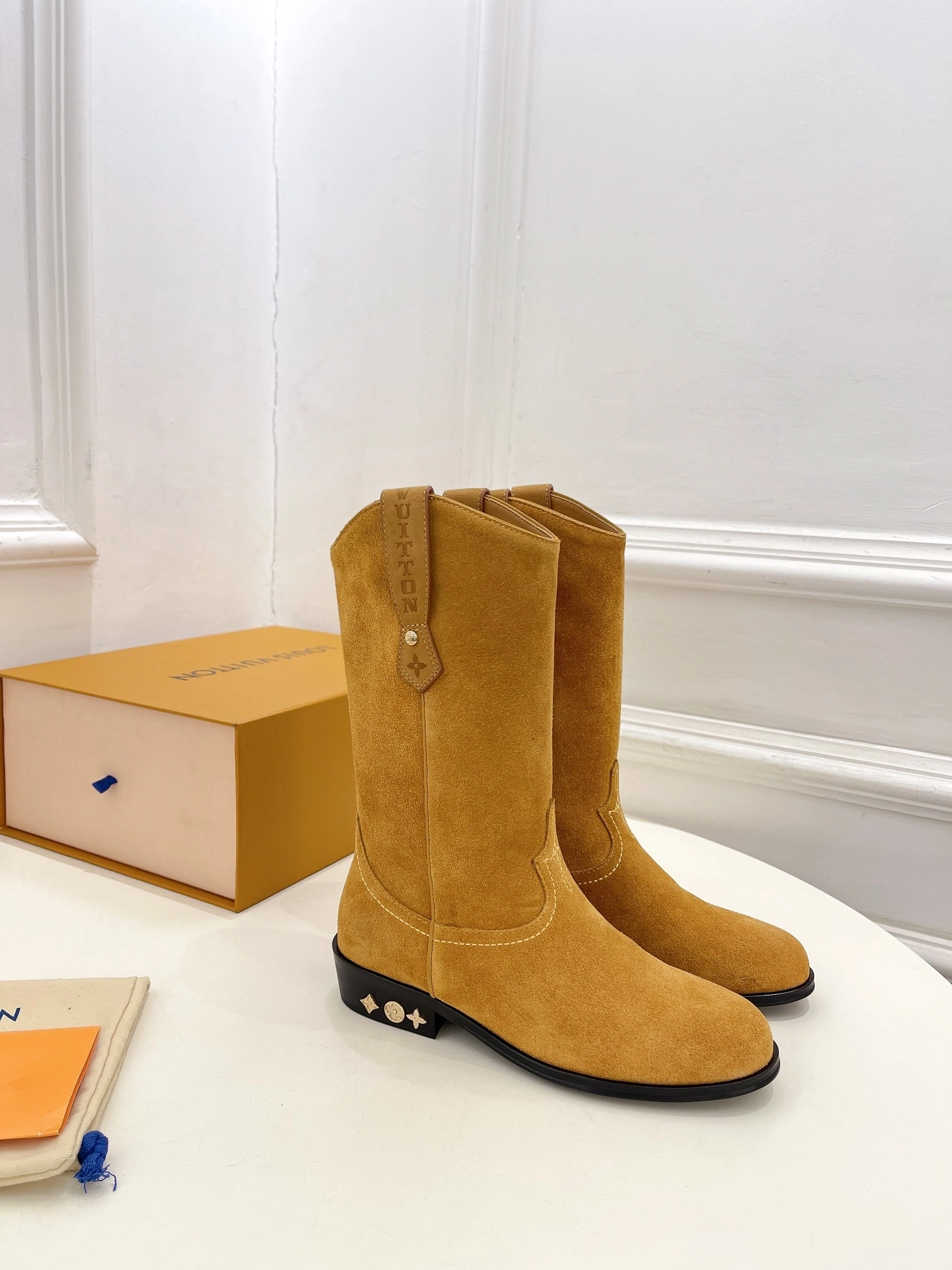 OOBB-- 8V 1AD7PH Calfskin Heel height：3CM item:D-X047L0941