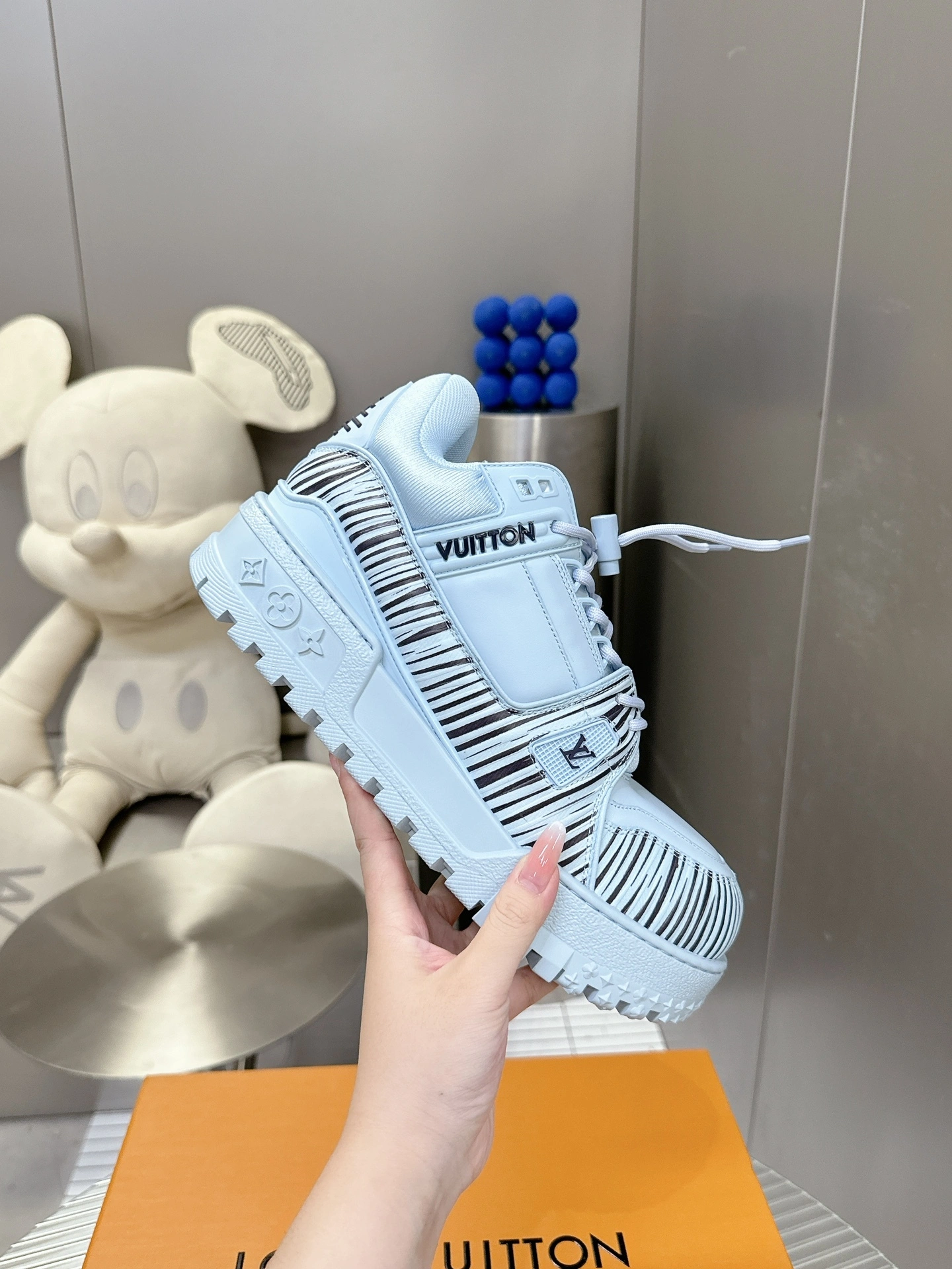 OOBB-- 8V 1AD9VC Trainer item:E-X230A0129