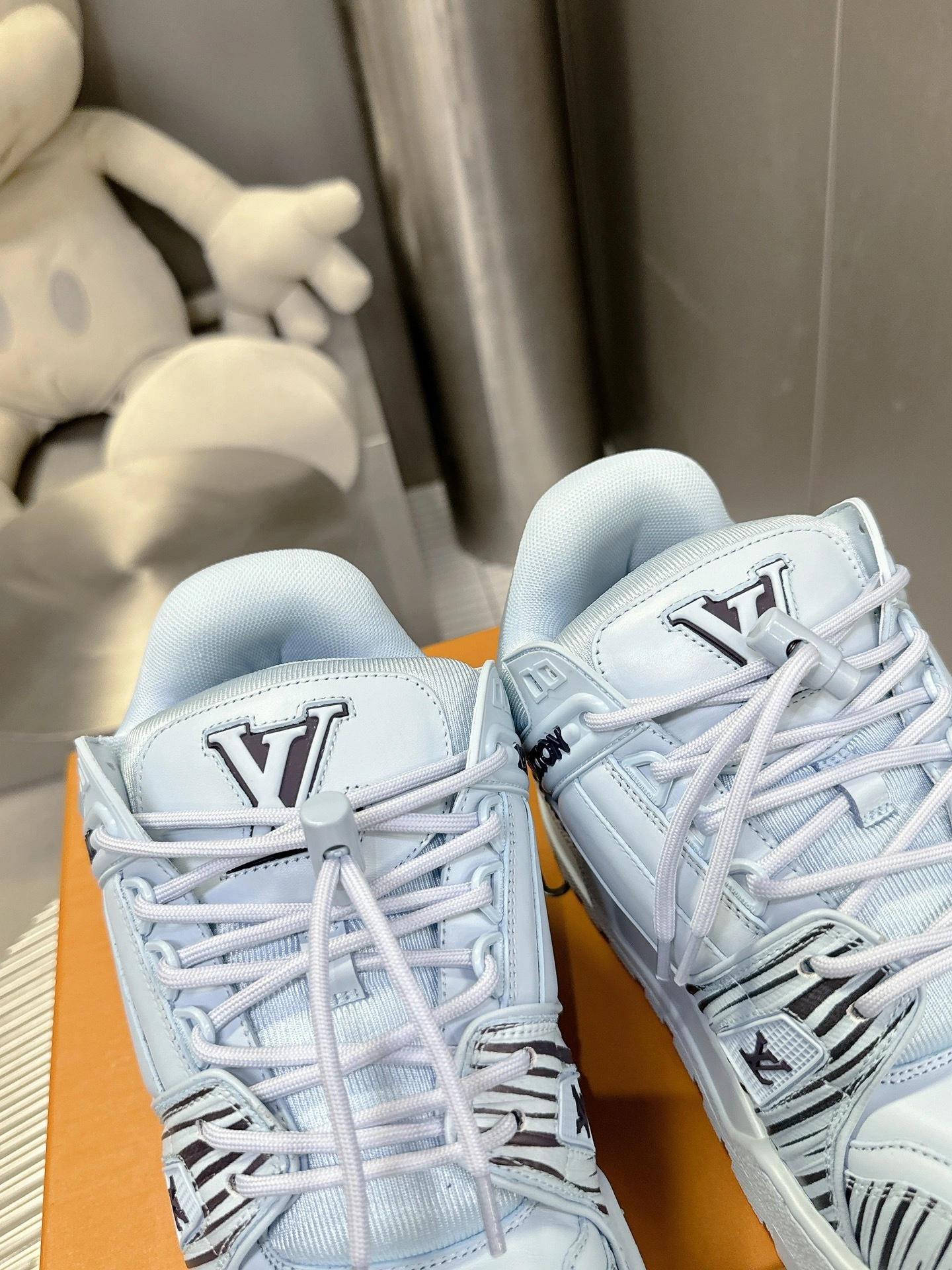 OOBB-- 8V 1AD9VC Trainer item:E-X230A0129