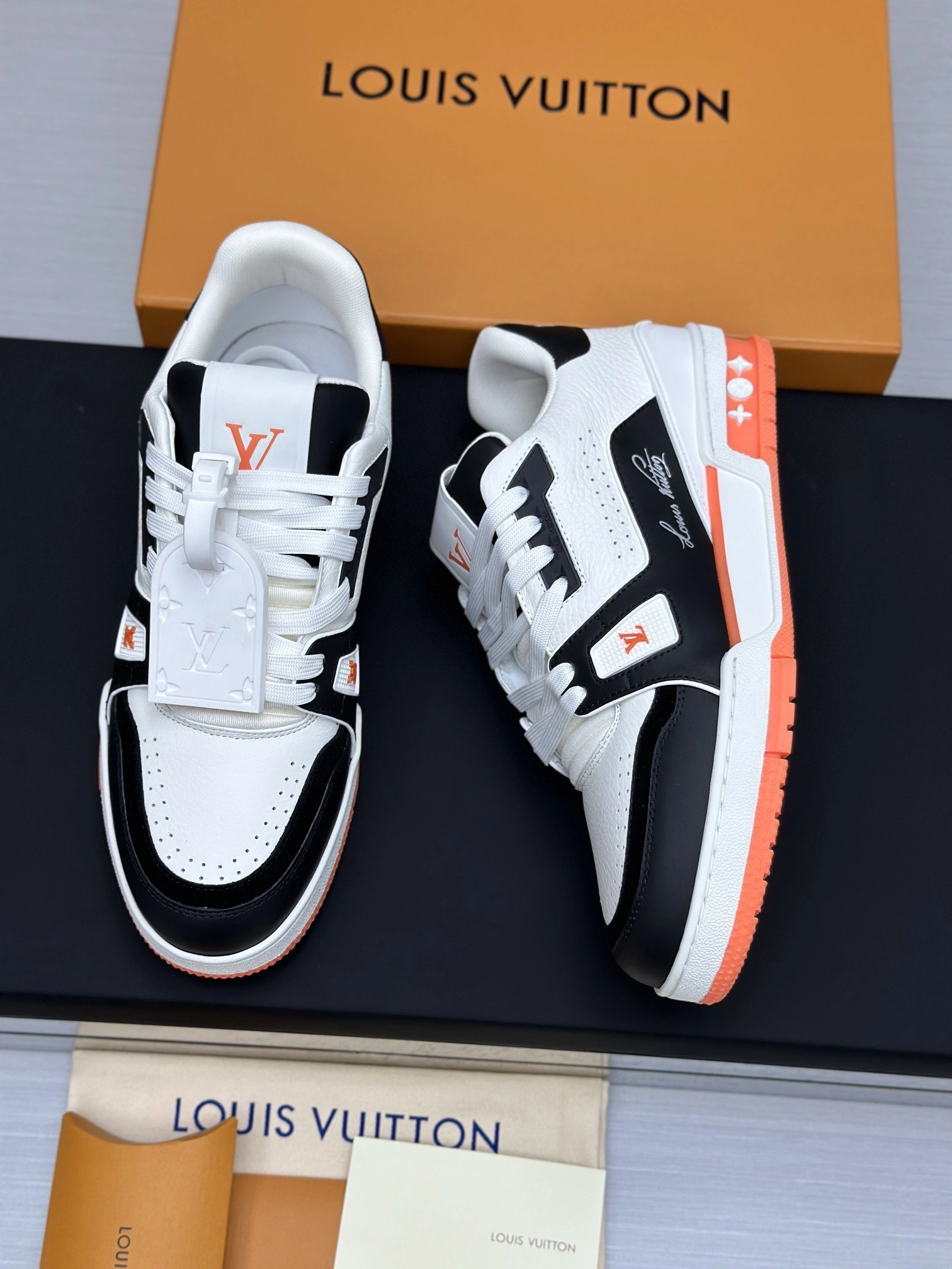 OOBB-- 8V 1ADDZZ cowhide Trainer item:E-X002H2706