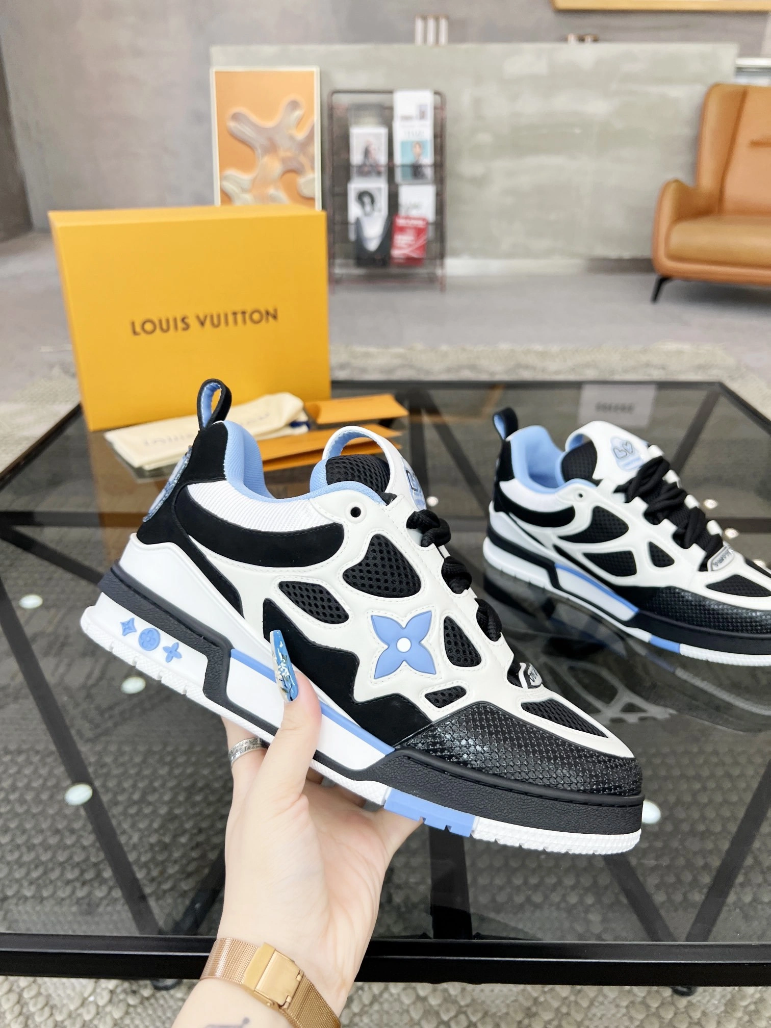 OOBB-- 8V 1ADE0D cowhide item:E-X000A0244