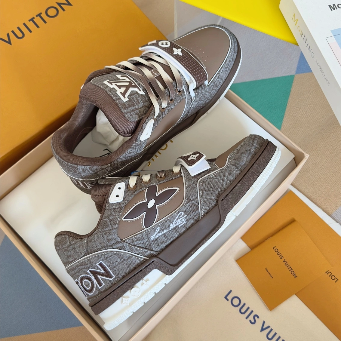 OOBB-- 8V 1ADE22 Trainer Thick soles：3CM cowhide item:E-X555C1847