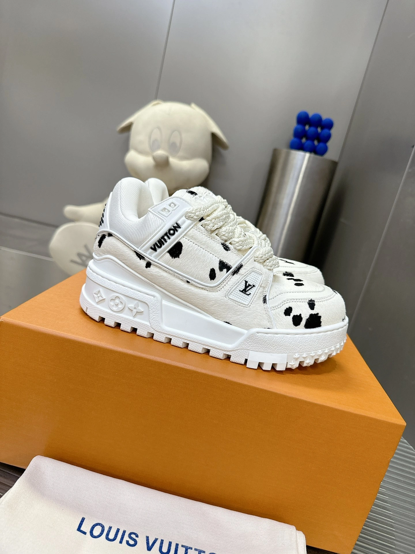 OOBB-- 8V 1ADEJD Trainer item:E-X230A0125