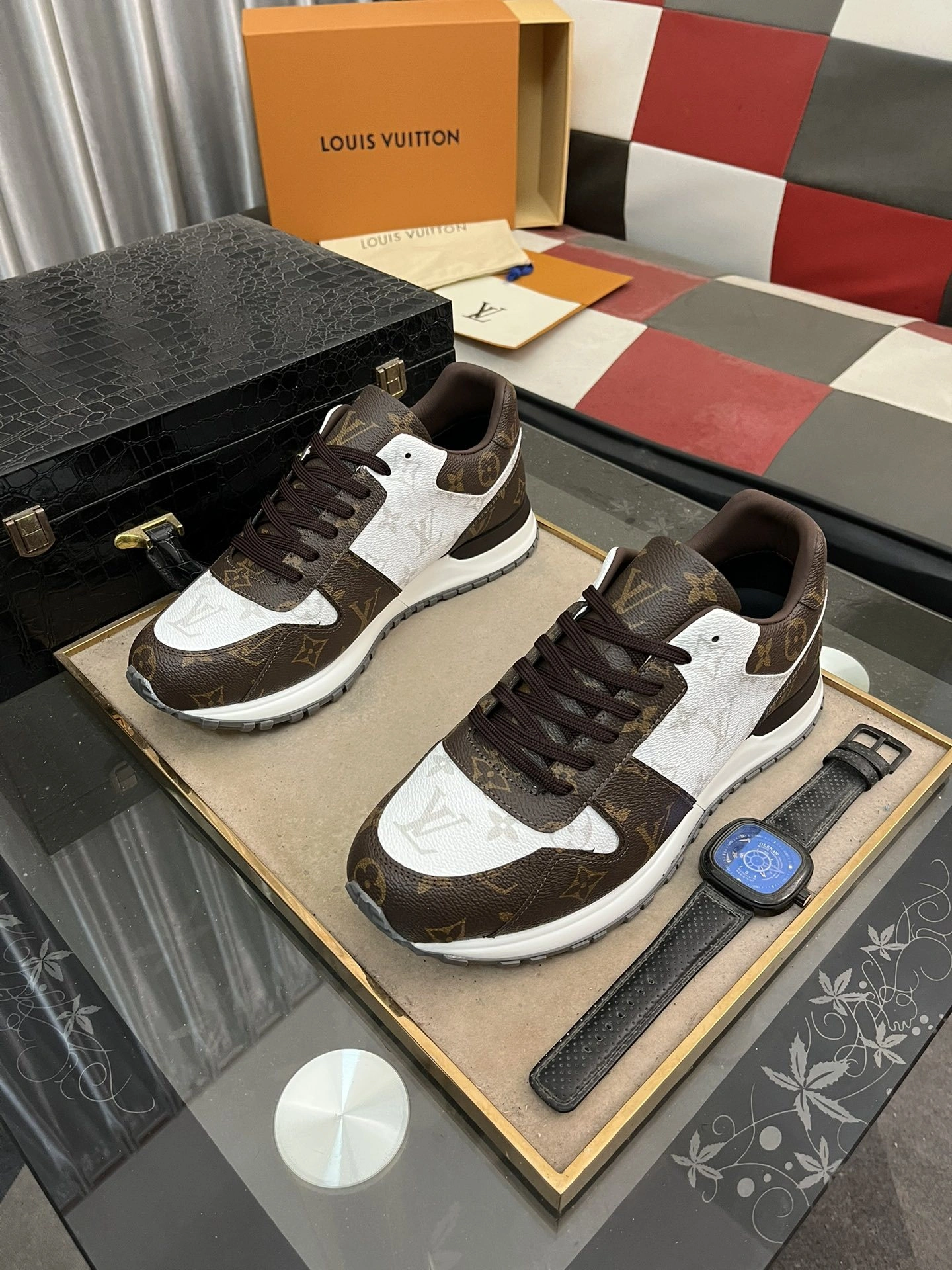 OOBB-- 8V 1ADET7 cowhide RUN AWAY item:E-X296H2709