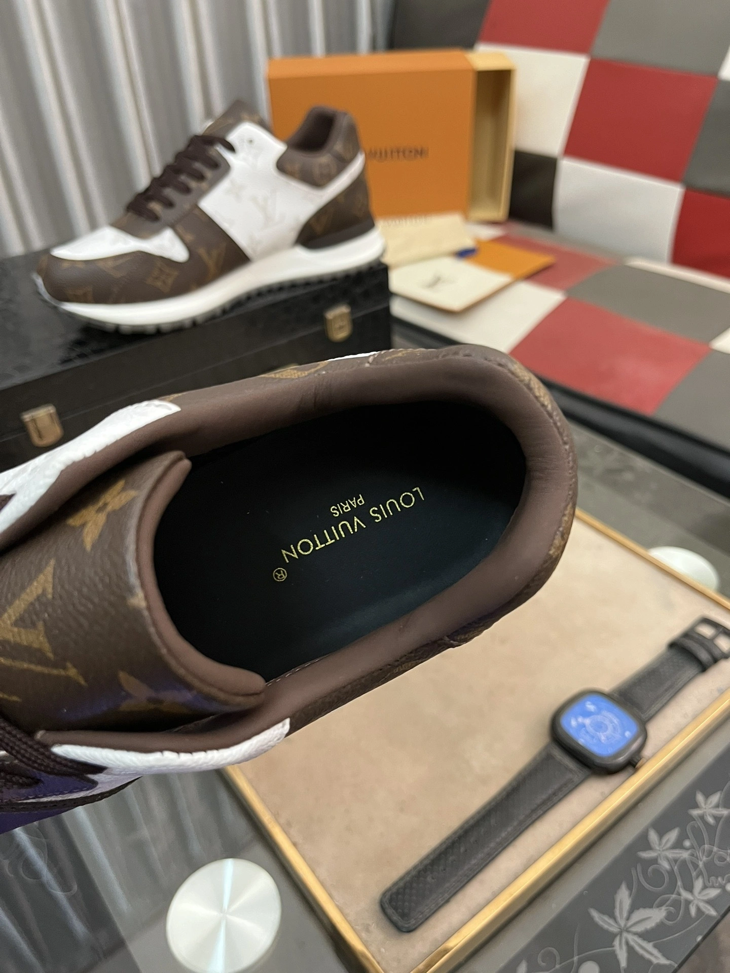 OOBB-- 8V 1ADET7 cowhide RUN AWAY item:E-X296H2709