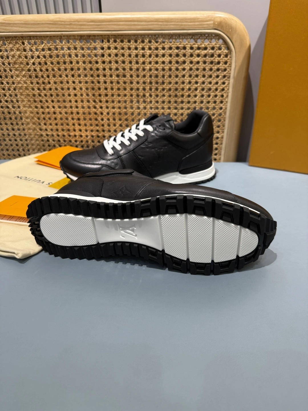 OOBB-- 8V 1ADFJX item:E-X430E2501Y