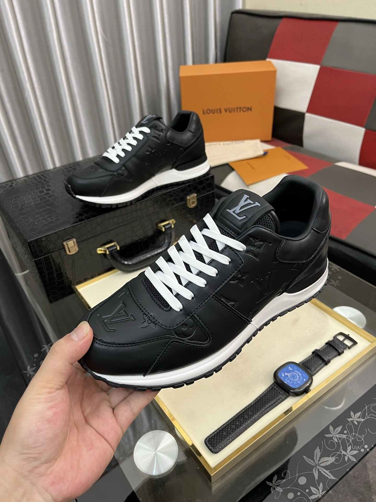 OOBB-- 8V 1ADFK2 cowhide RUN AWAY item:E-X000H2720