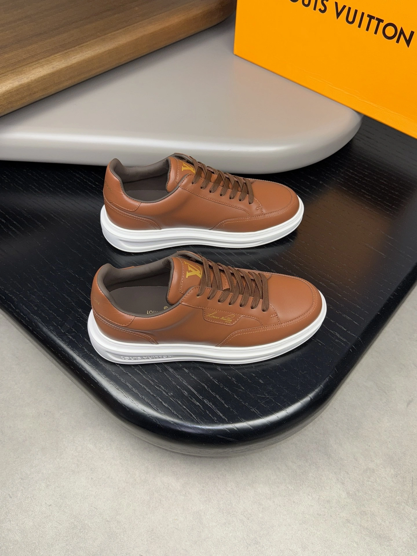 OOBB-- 8V 1ADFXE Calfskin BEVERLY HILLS item:E-X000H2710