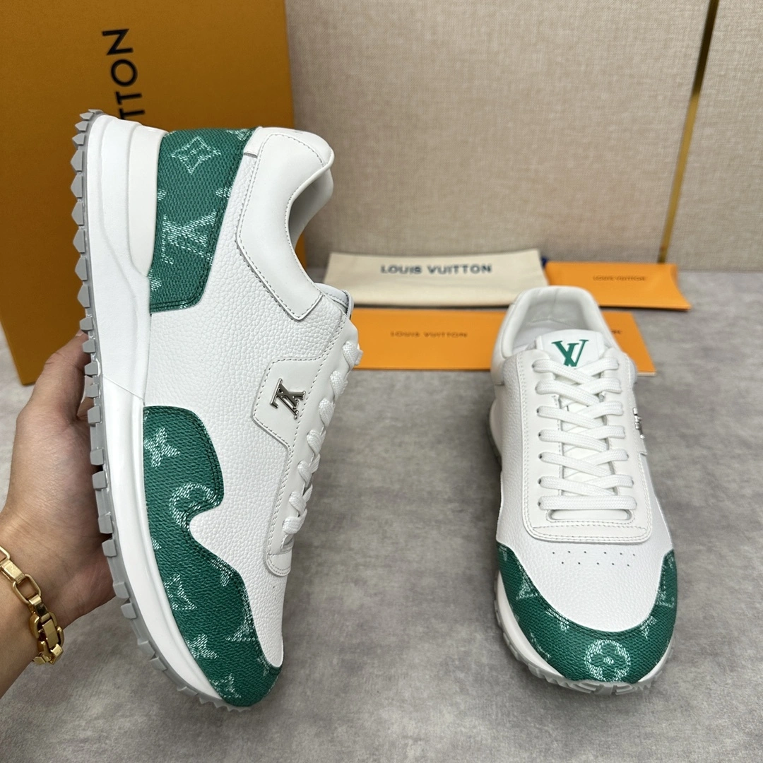 OOBB-- 8V 1ADG4U Run Away Calfskin item:E-X230A0138