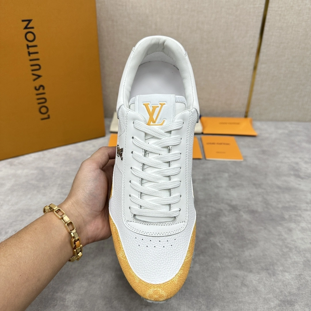 OOBB-- 8V 1ADG5G Run Away Calfskin item:E-X230A0139