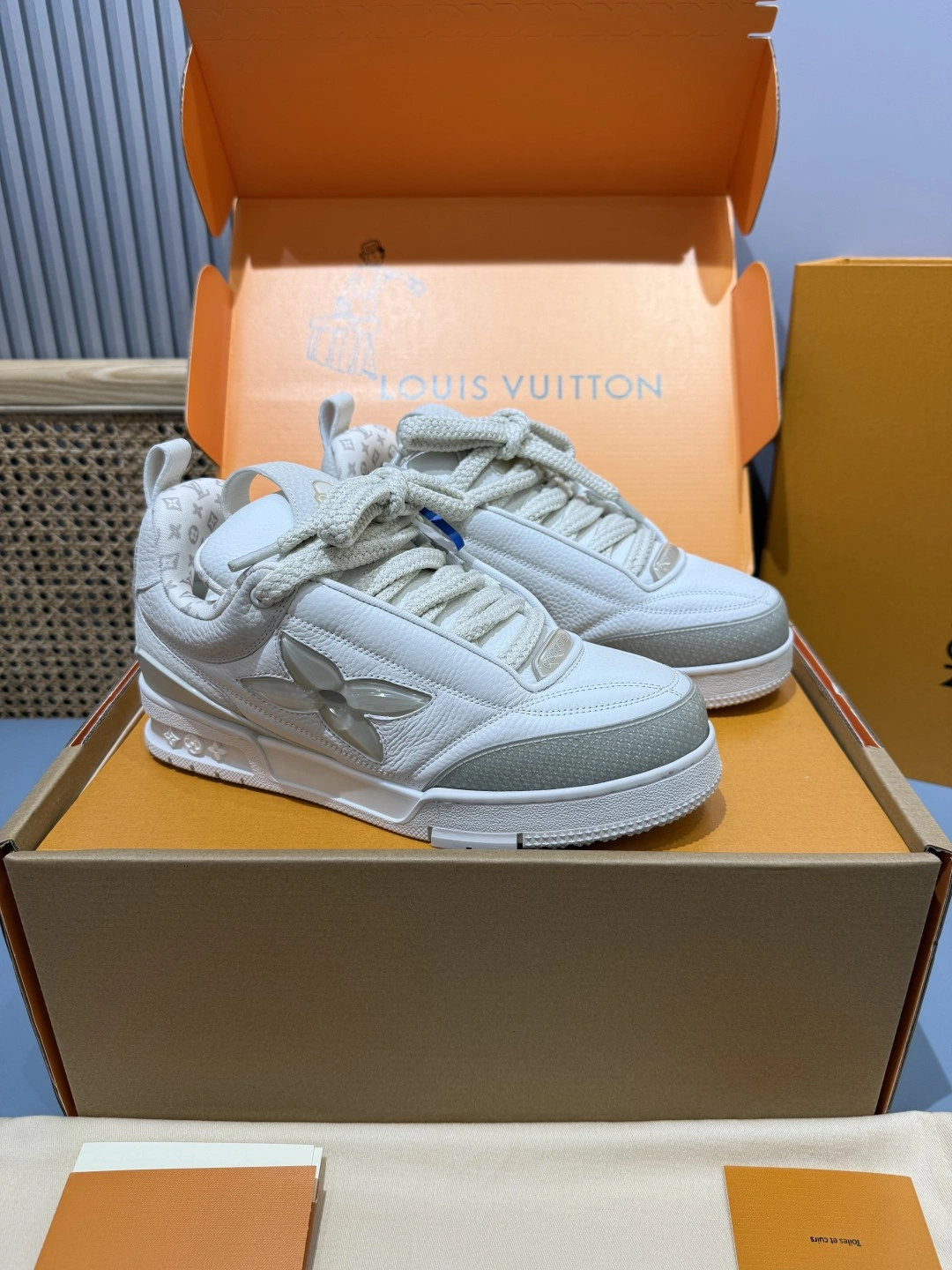 OOBB-- 8V 1ADG7P skate sneaker cowhide item:E-X430K1811