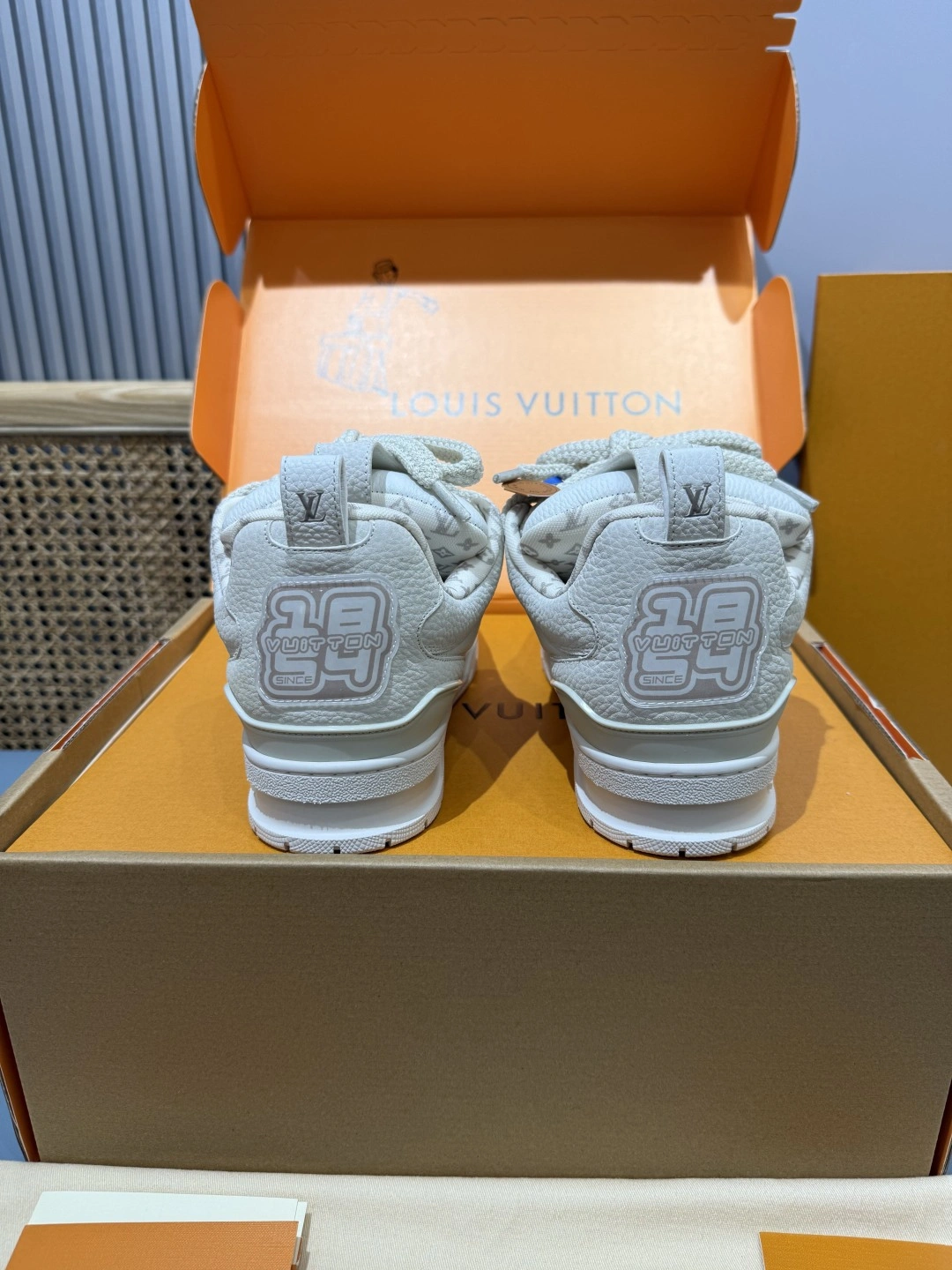 OOBB-- 8V 1ADG7P skate sneaker cowhide item:E-X430K1811