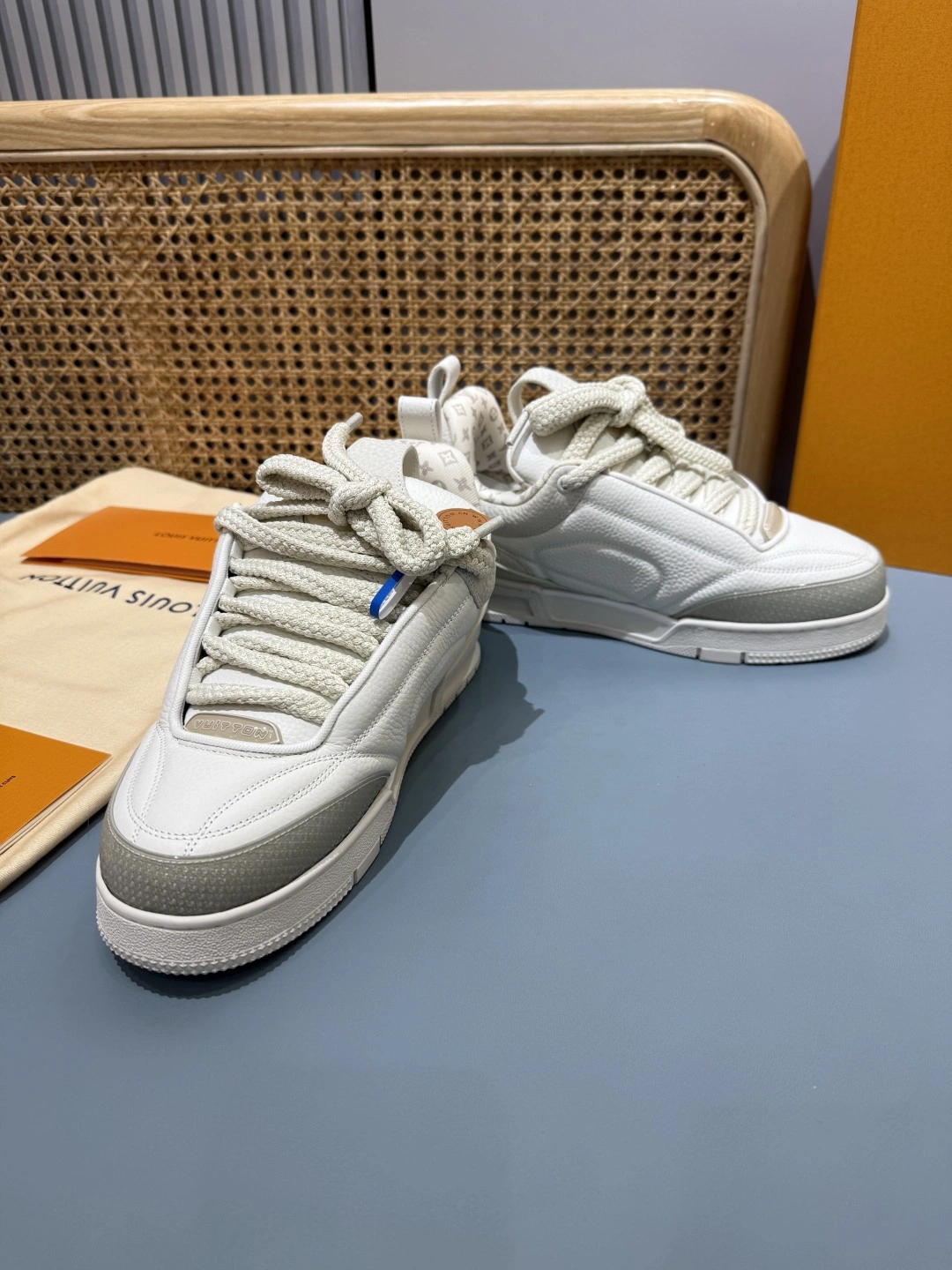 OOBB-- 8V 1ADG7P skate sneaker cowhide item:E-X430K1811