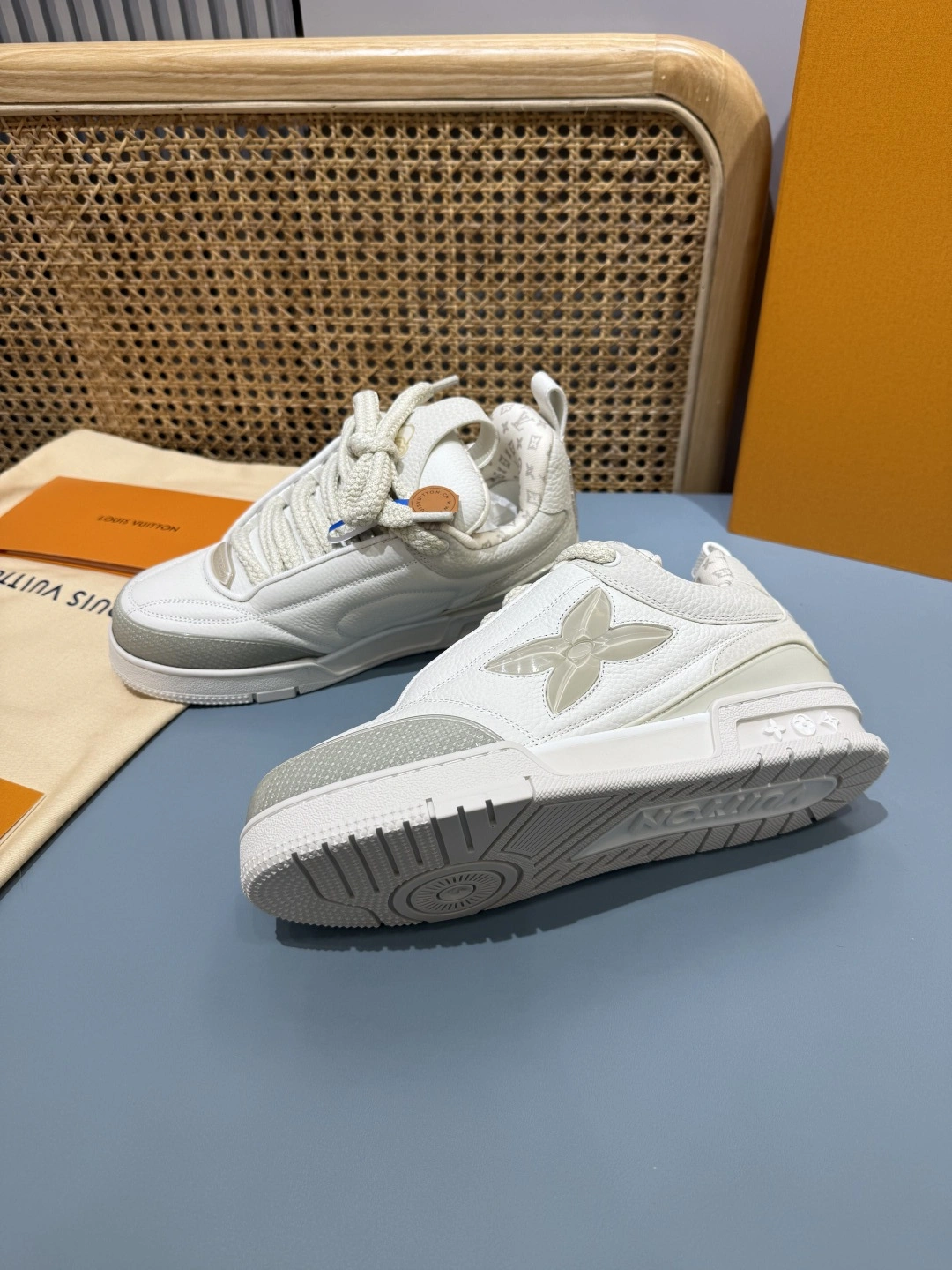 OOBB-- 8V 1ADG7P skate sneaker cowhide item:E-X430K1811