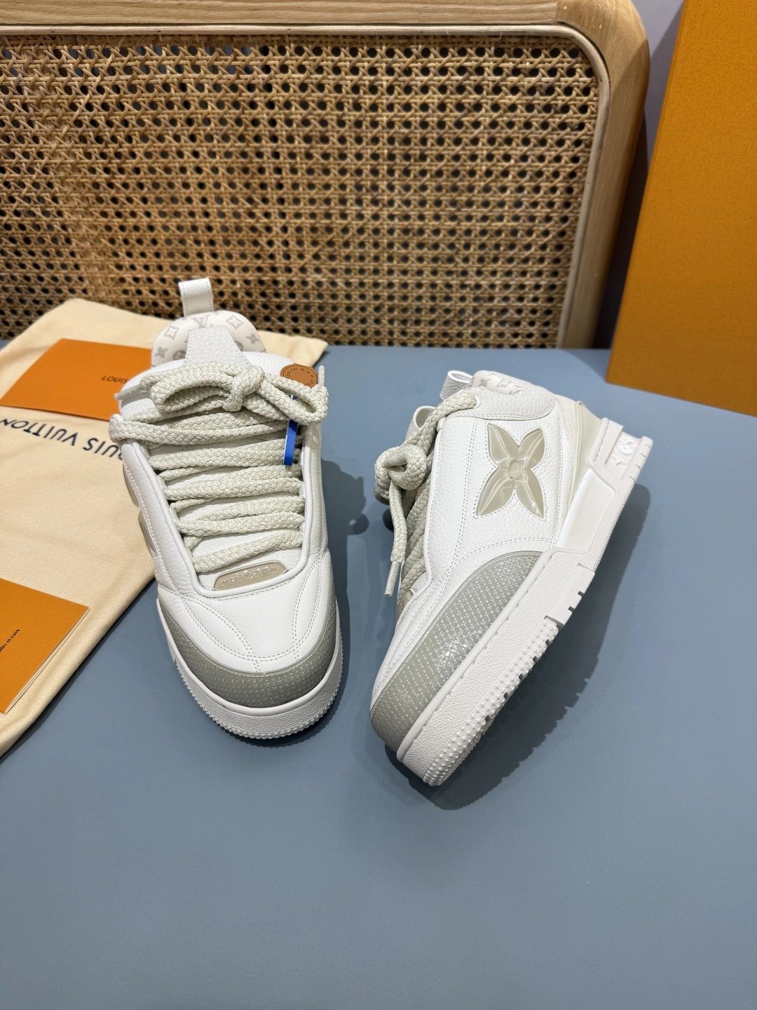 OOBB-- 8V 1ADG7P skate sneaker cowhide item:E-X430K1811