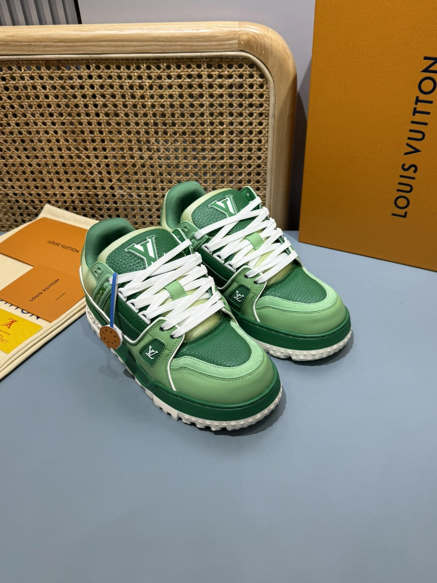 OOBB-- 8V 1ADHFT calfskin item:E-X430F0502