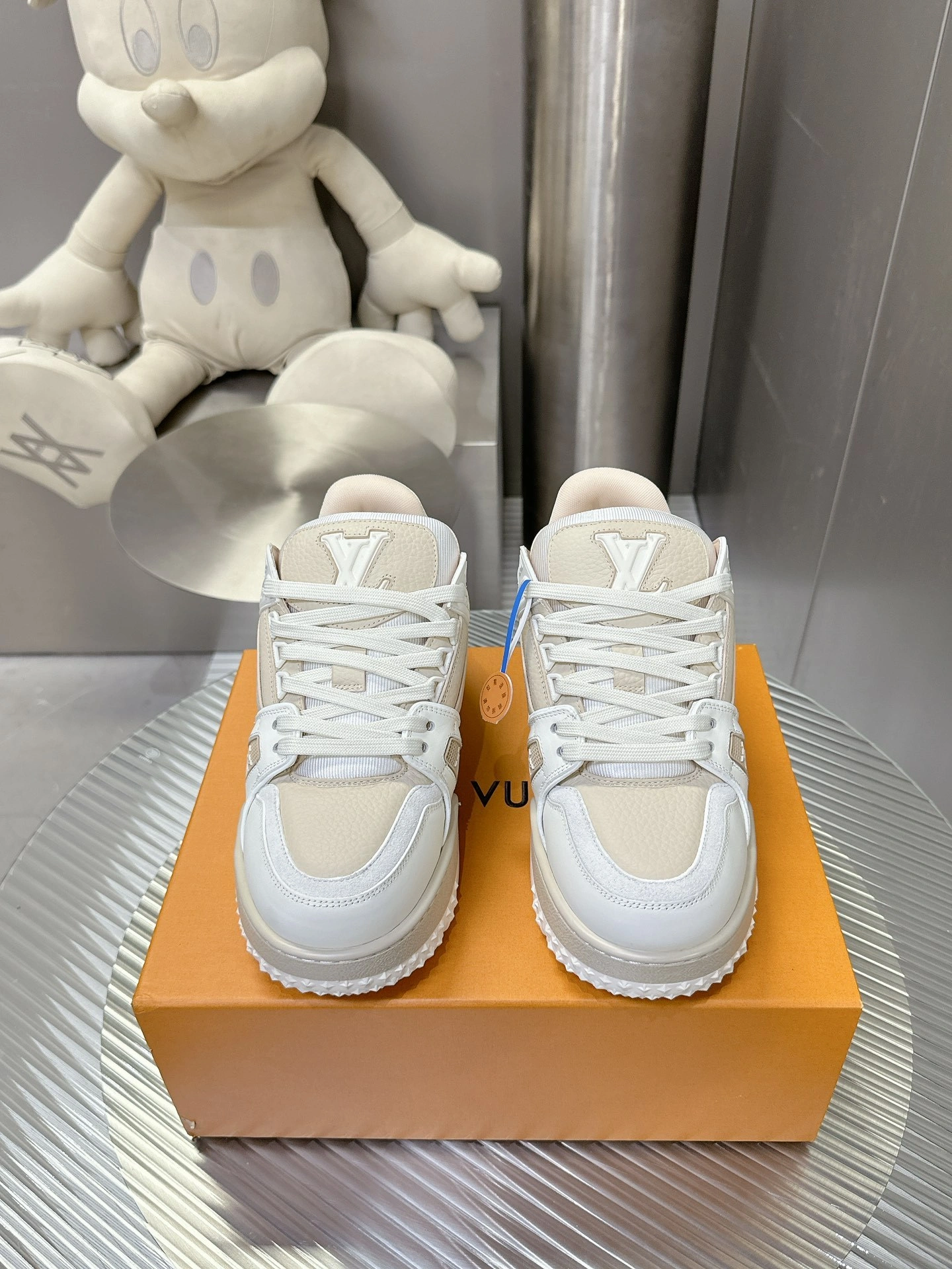 OOBB-- 8V 1ADHG5 Trainer item:E-X230A0134