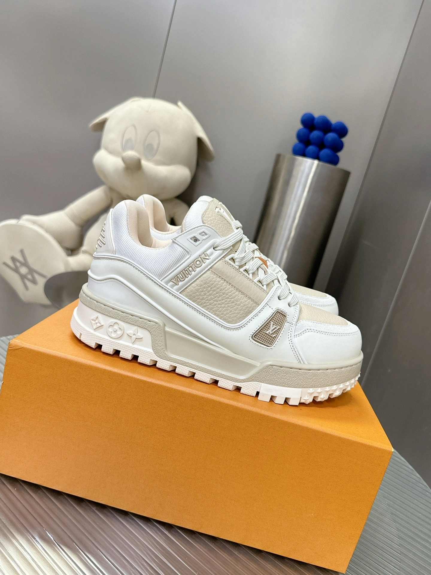 OOBB-- 8V 1ADHG5 Trainer item:E-X230A0134