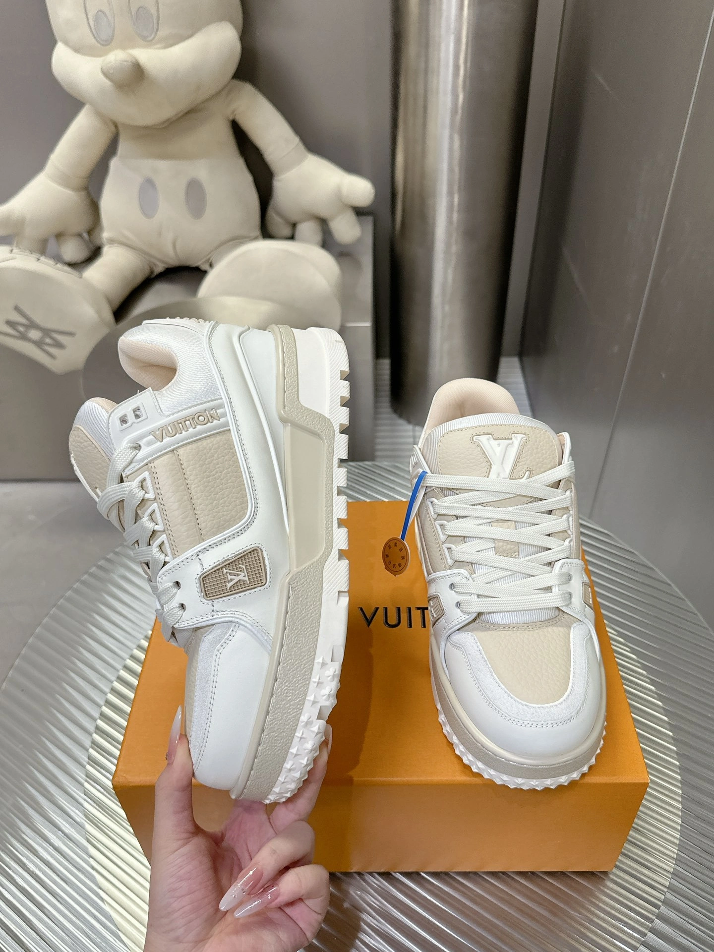 OOBB-- 8V 1ADHG5 Trainer item:E-X230A0134