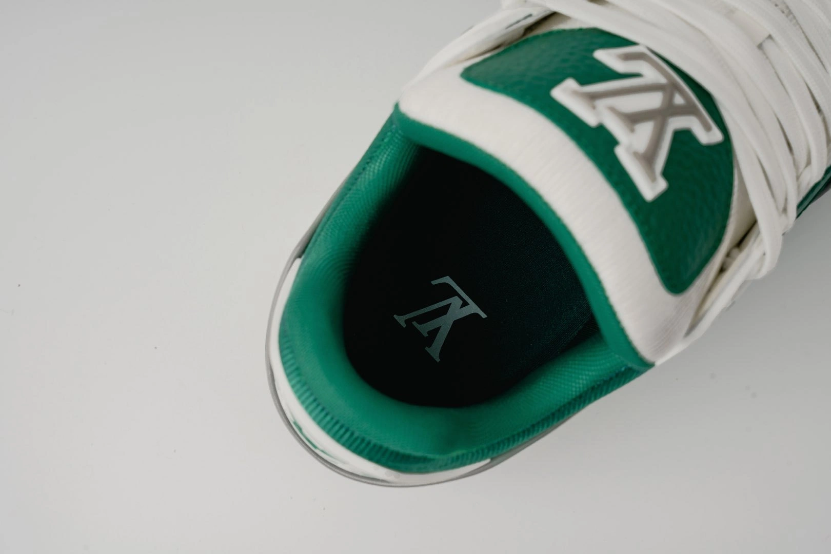 OOBB-- 8V 1ADHRI 1ADHRB cowhide Trainer item:E-X000H2715