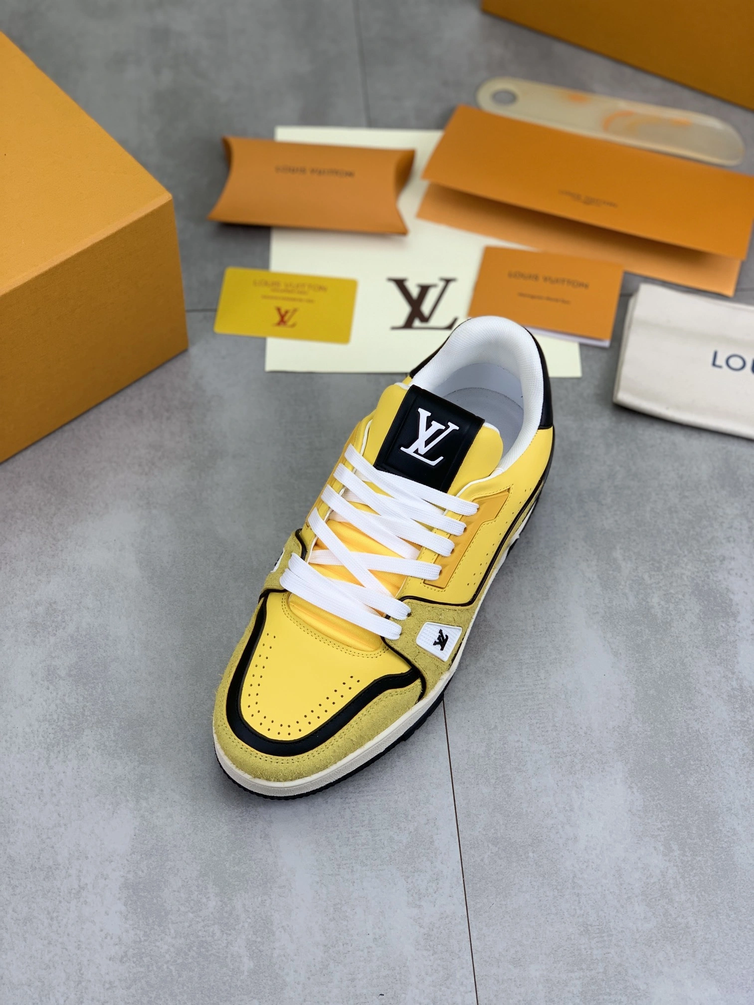 OOBB-- 8V 1ADHVC Trainer item:E-X291H2717