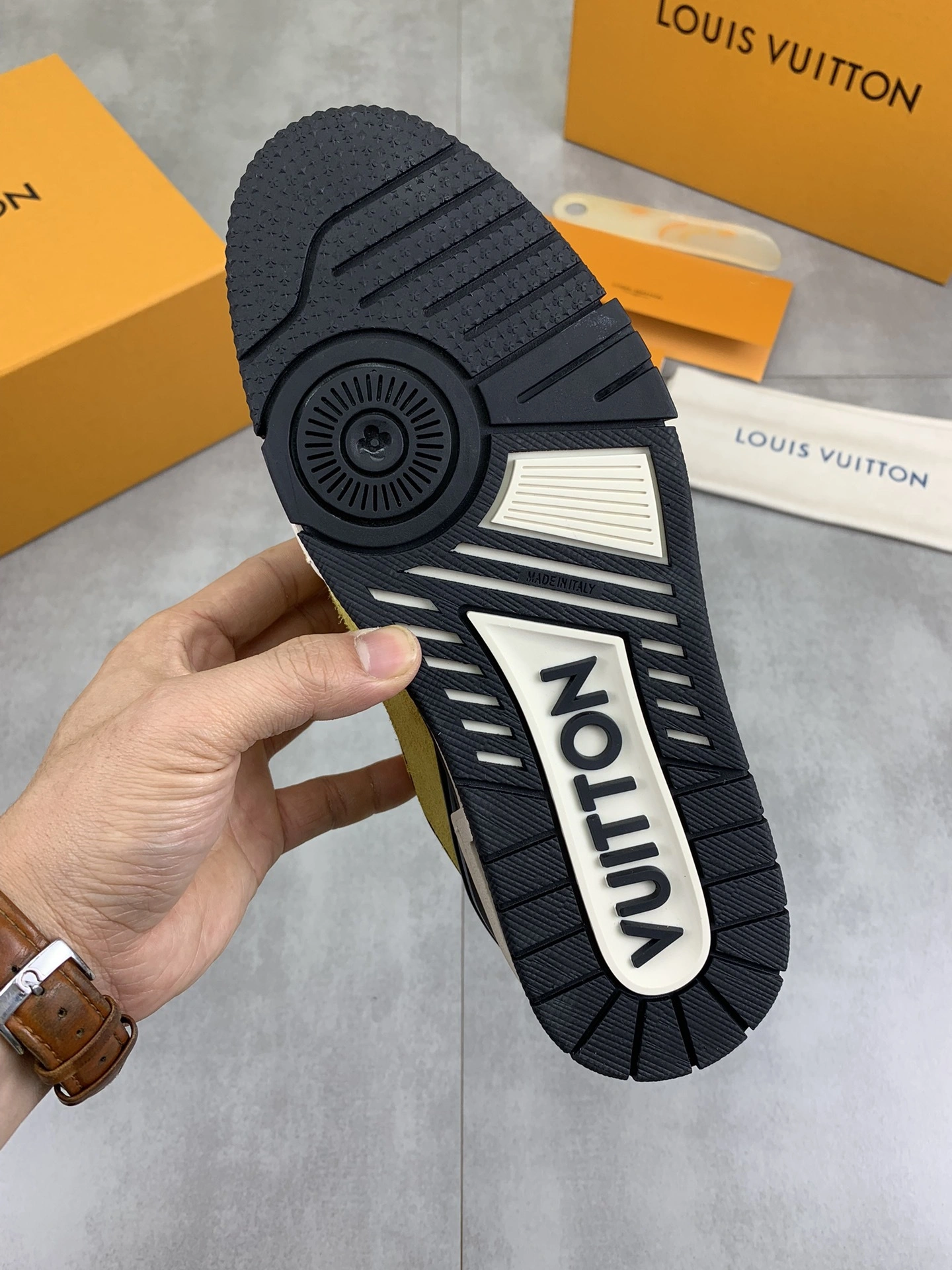 OOBB-- 8V 1ADHVC Trainer item:E-X291H2717