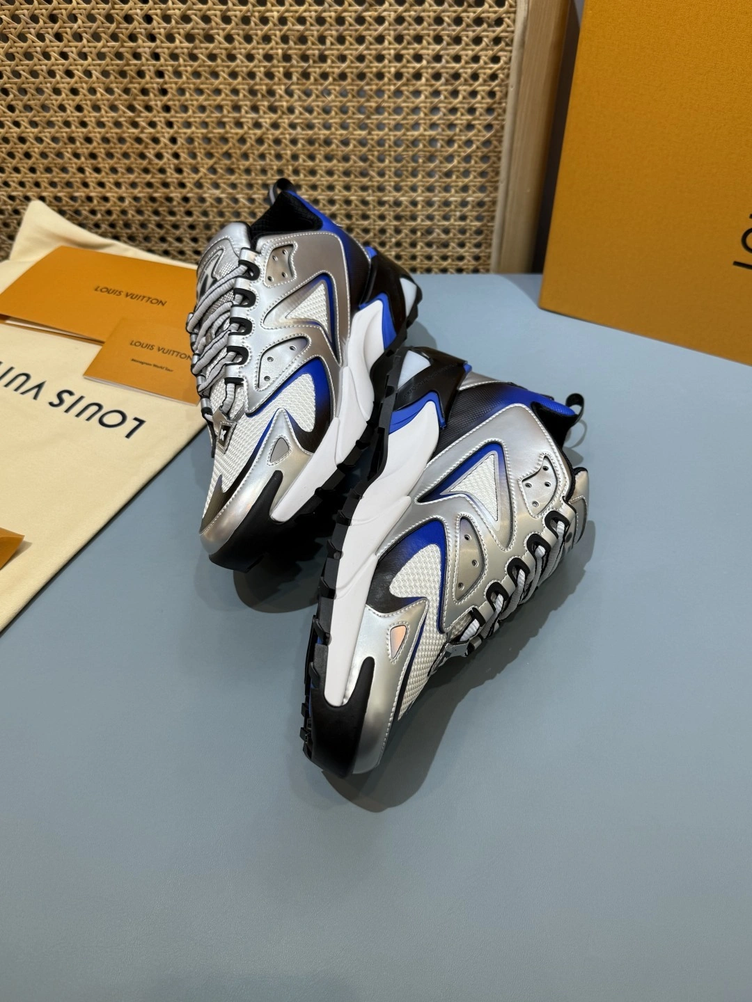 OOBB-- 8V 1ADI68 item:E-X430F0628