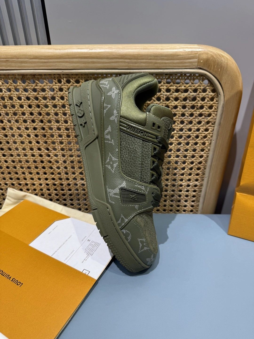 OOBB-- 8V 1AH999 calfskin item:E-X430F0504