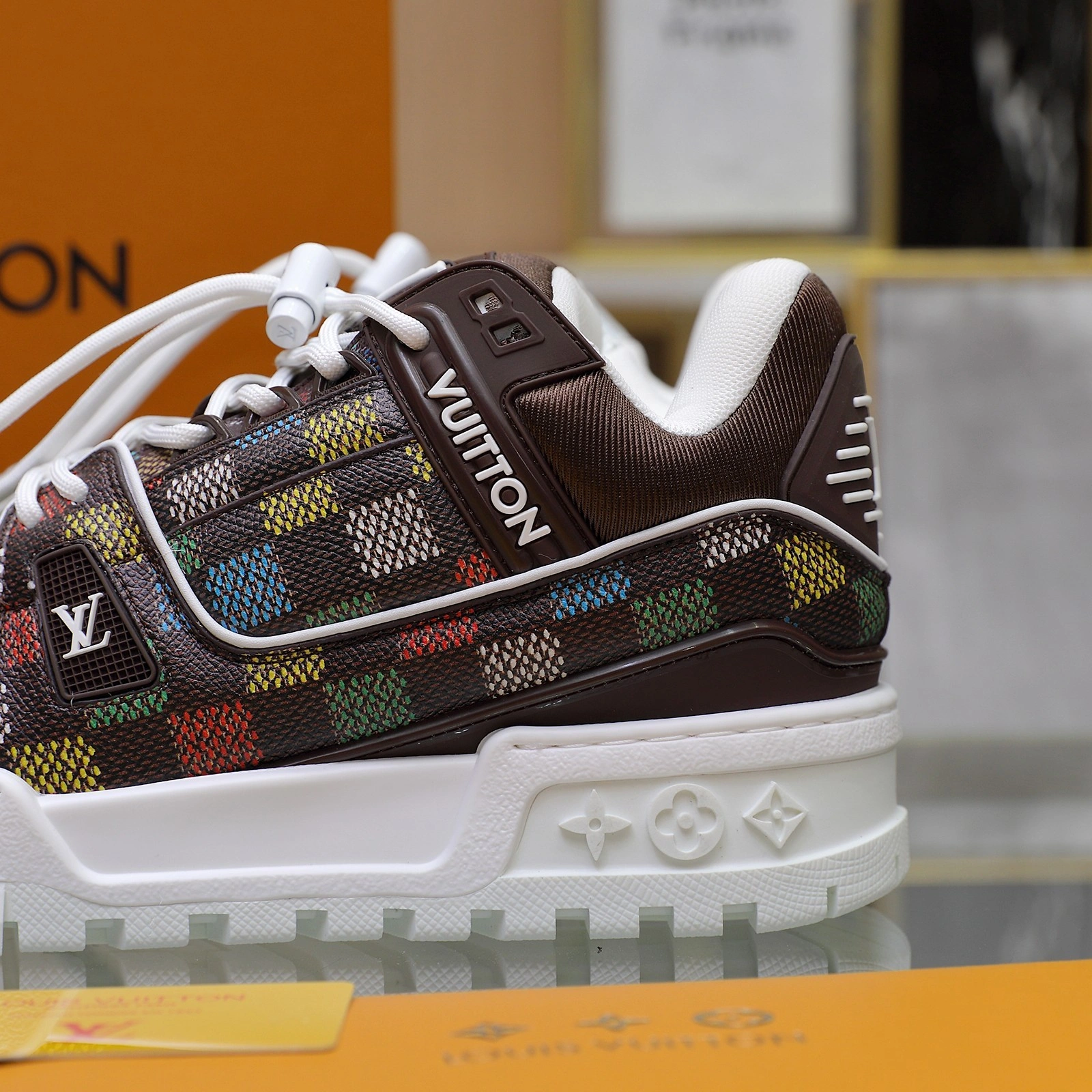 OOBB-- 8V 1AHAJ1 TRAINER MAXI item:E-X000H2702