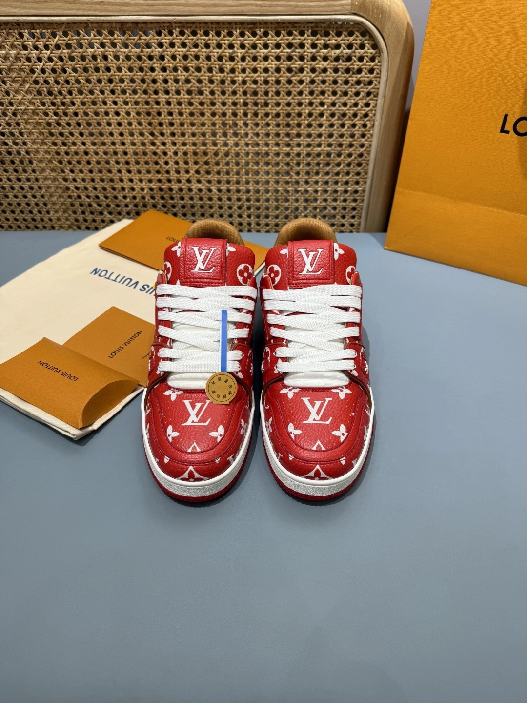 OOBB-- 8V 1AHAMY cowhide item:E-X430E2577Y