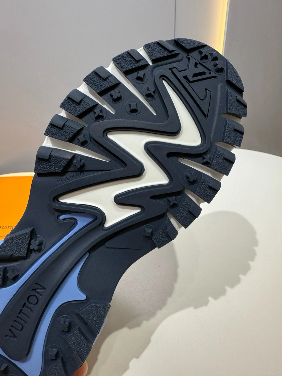OOBB-- 8V 1AHCPR item:E-X430F0506