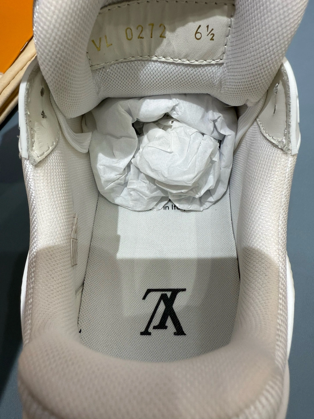OOBB-- 8V 1AHDN4 cowhide item:E-X430E2511Y