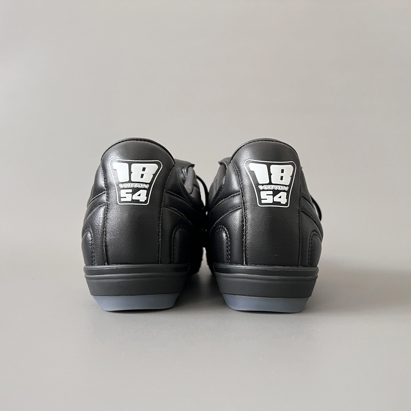 OOBB-- 8V 1AHDRD sheepskin item:E-X300H0631