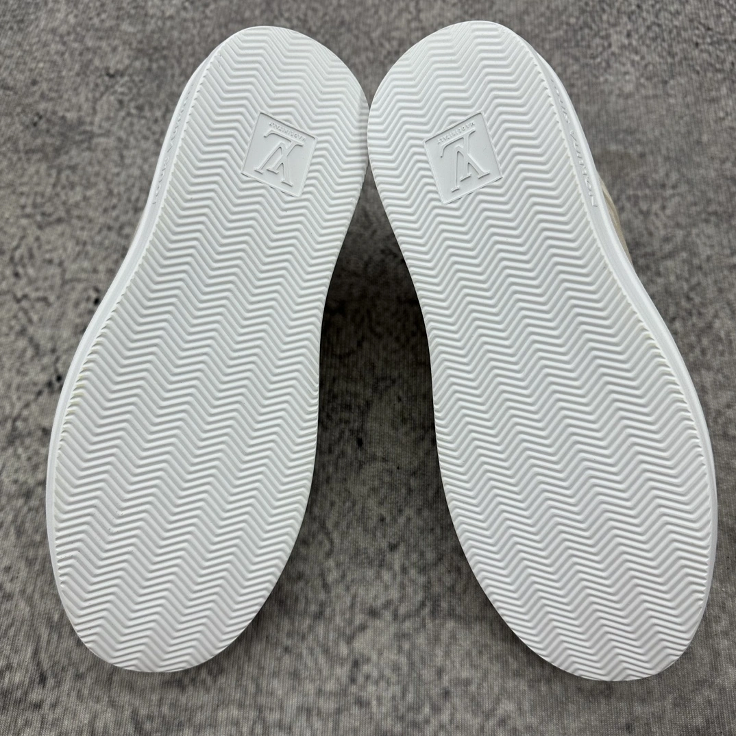 OOBB-- 8V 1AHDZQ 1AHDZR cowhide BEVERLY HILLS item:E-X000H2723