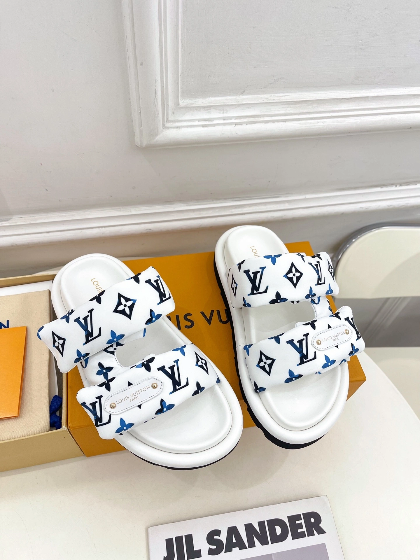 OOBB-- 8V 1AHMKK sheepskin item:E-X230F1249