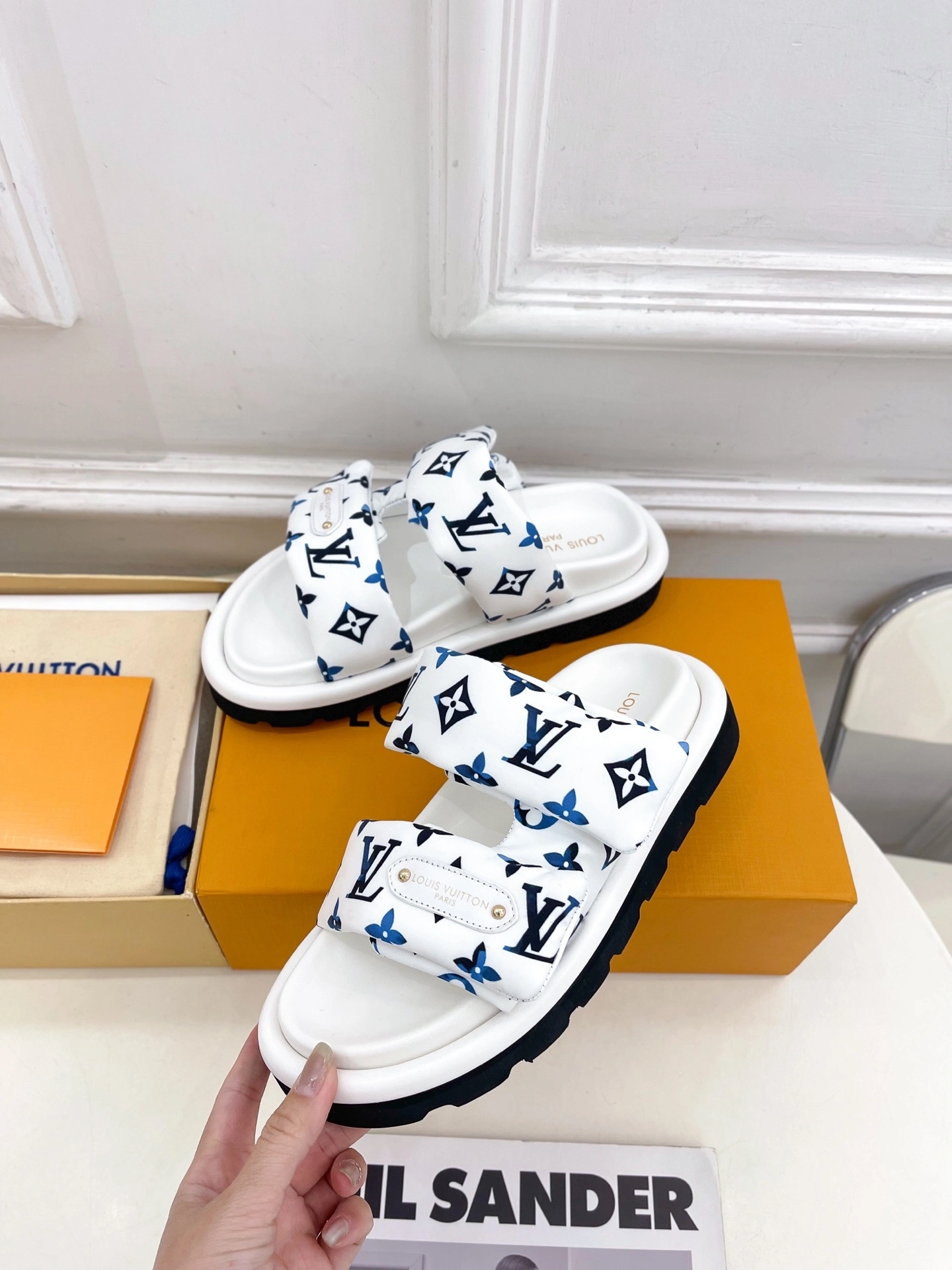OOBB-- 8V 1AHMKK sheepskin item:E-X230F1249