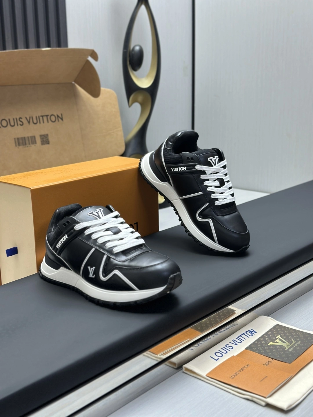 OOBB-- 8V 1AHSS4 cowhide item:E-X000H0811