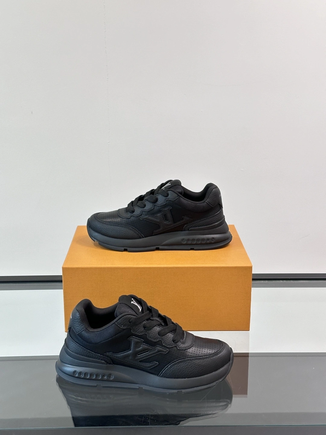 OOBB-- 8V 1AHSSP Calfskin item:E-X158D1048