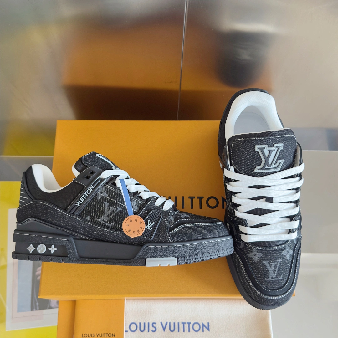 OOBB-- 8V 1AHSZN Trainer item:E-X811H1330